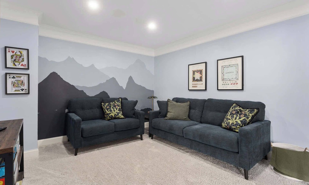 Overland Park House | Walkable,Large Home w/King Beds, TV in every room