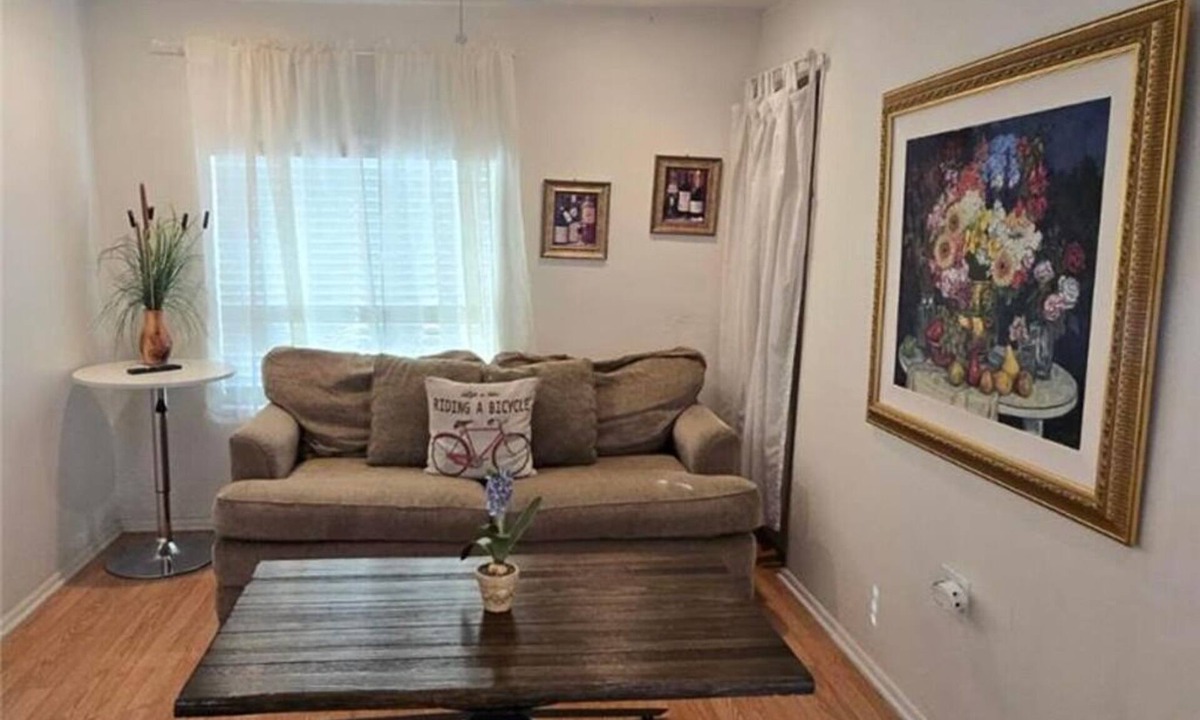 Evans Churchill Apartment | Walkable Roosevelt Row/1BR 1BA Downtown Stay