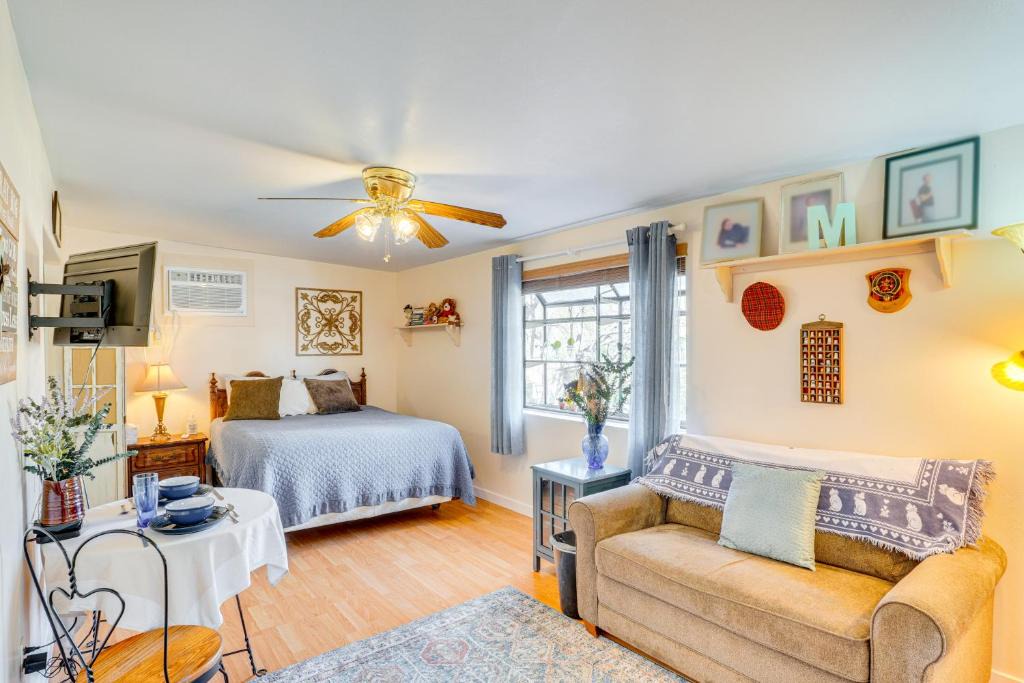Casas Adobes West Apartment | Walkable Studio with Patio in Tucson!