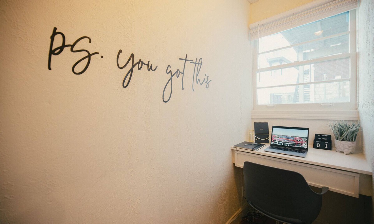 Hillsboro Village Apartment | Walkable w/Workspace near Vandy/Dwntwn/Hospital- 5