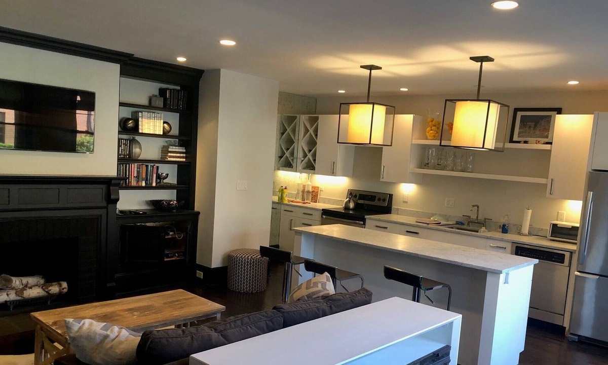 Greenwich Condo | Walker's Paradise Steps from Greenwich Ave