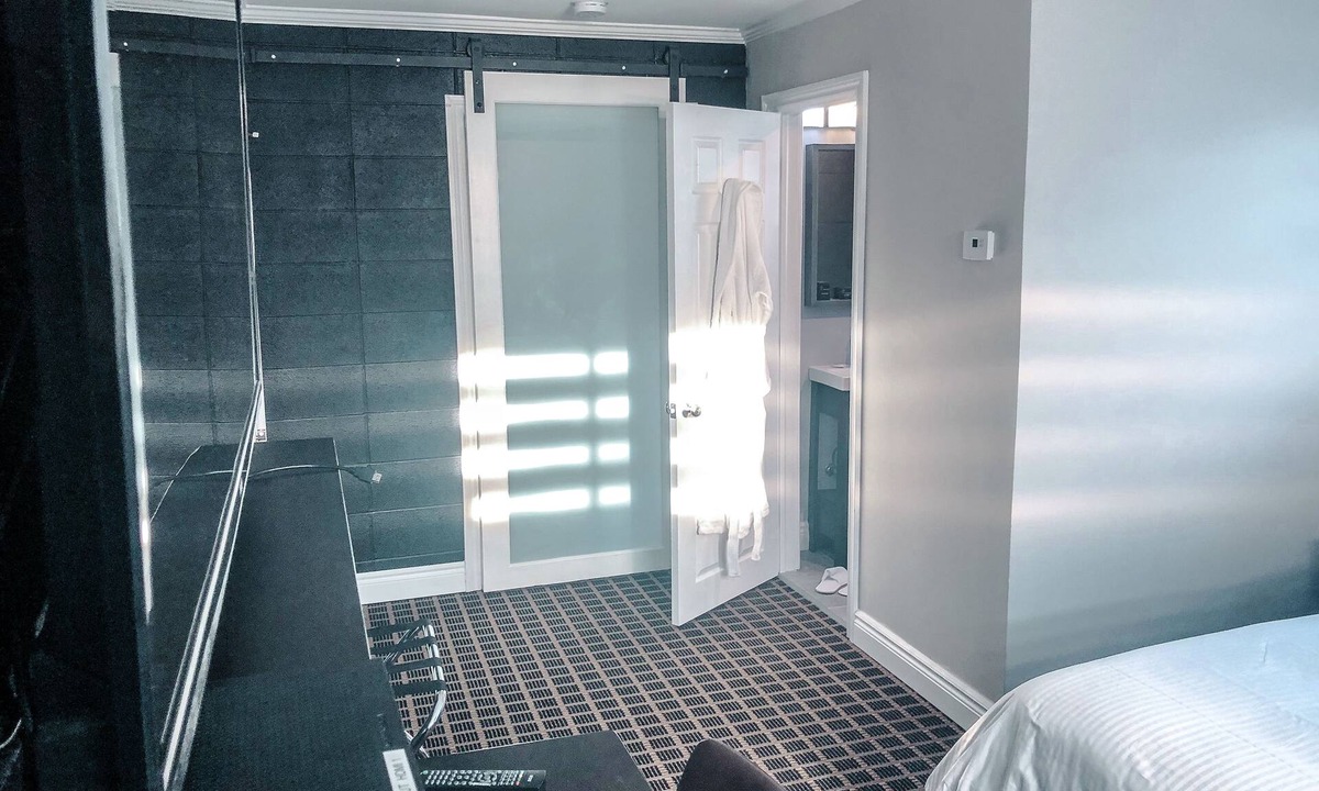 Walkerton Hotel | Walkerton Inn Motel