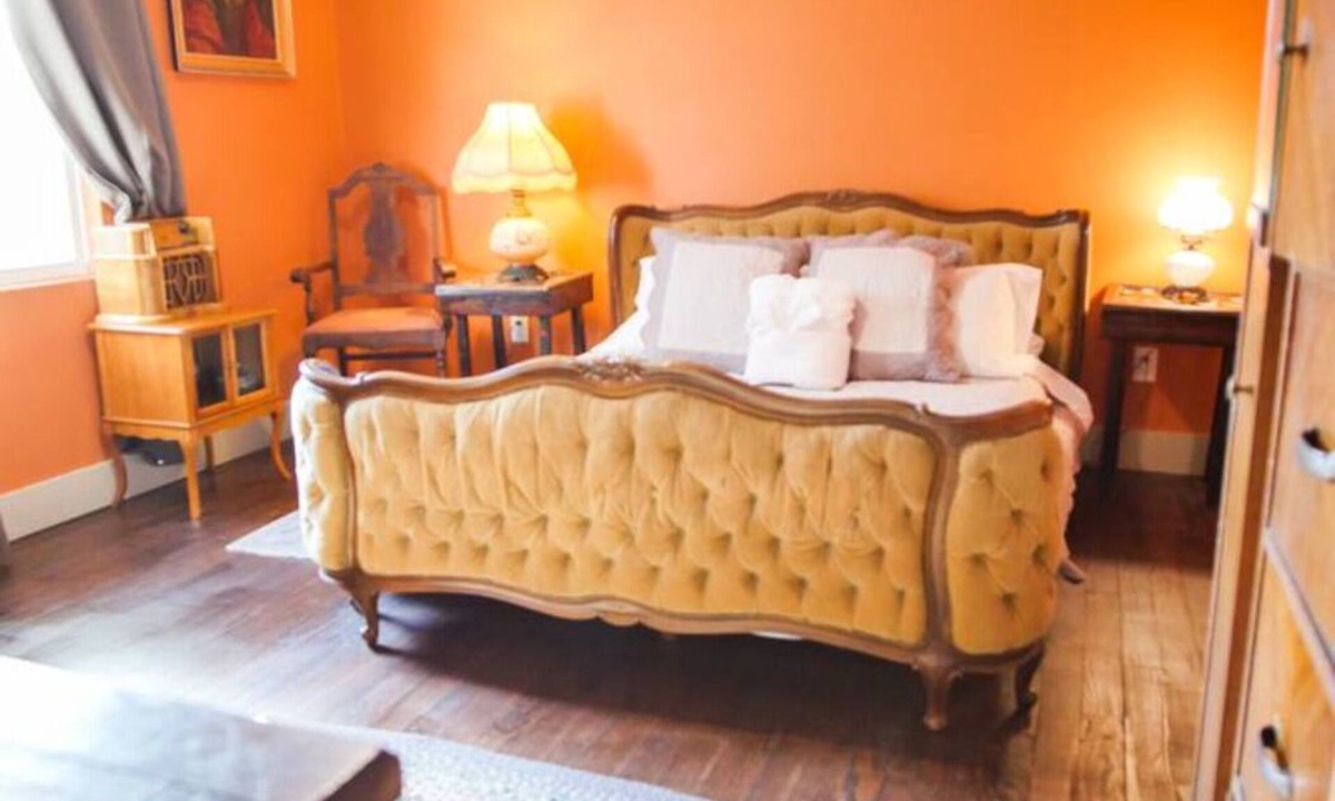 Seventh Ward Bed & Breakfast | Walking distance to French Quarter and Frenchmen Street with Pool!