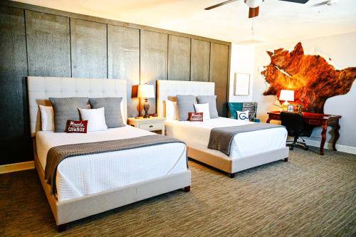 Dimmitt Hotel | Walking G Guesthouse