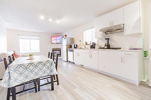 Hidden Valley Apartment | Walkout Basement Suite, 2 BDR 4BD, Bright and Spacious