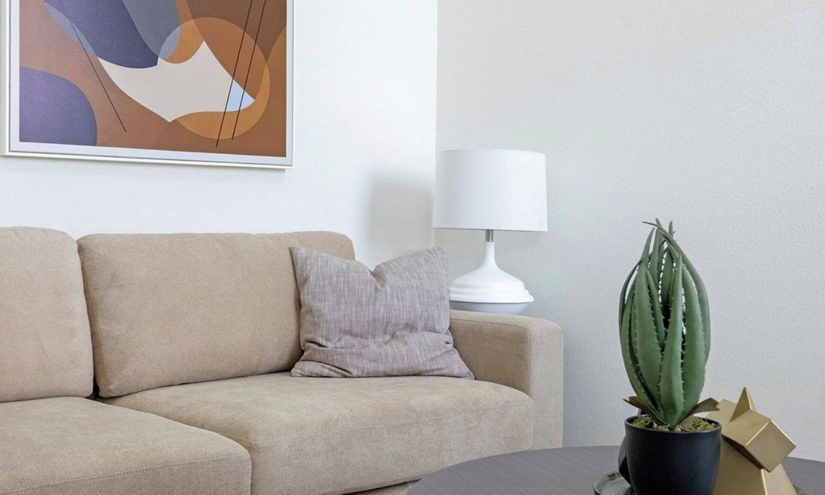 Waller Apartment | Waller 3BD/2.5BA 1 - Three Bedroom Apartment, Sleeps 6