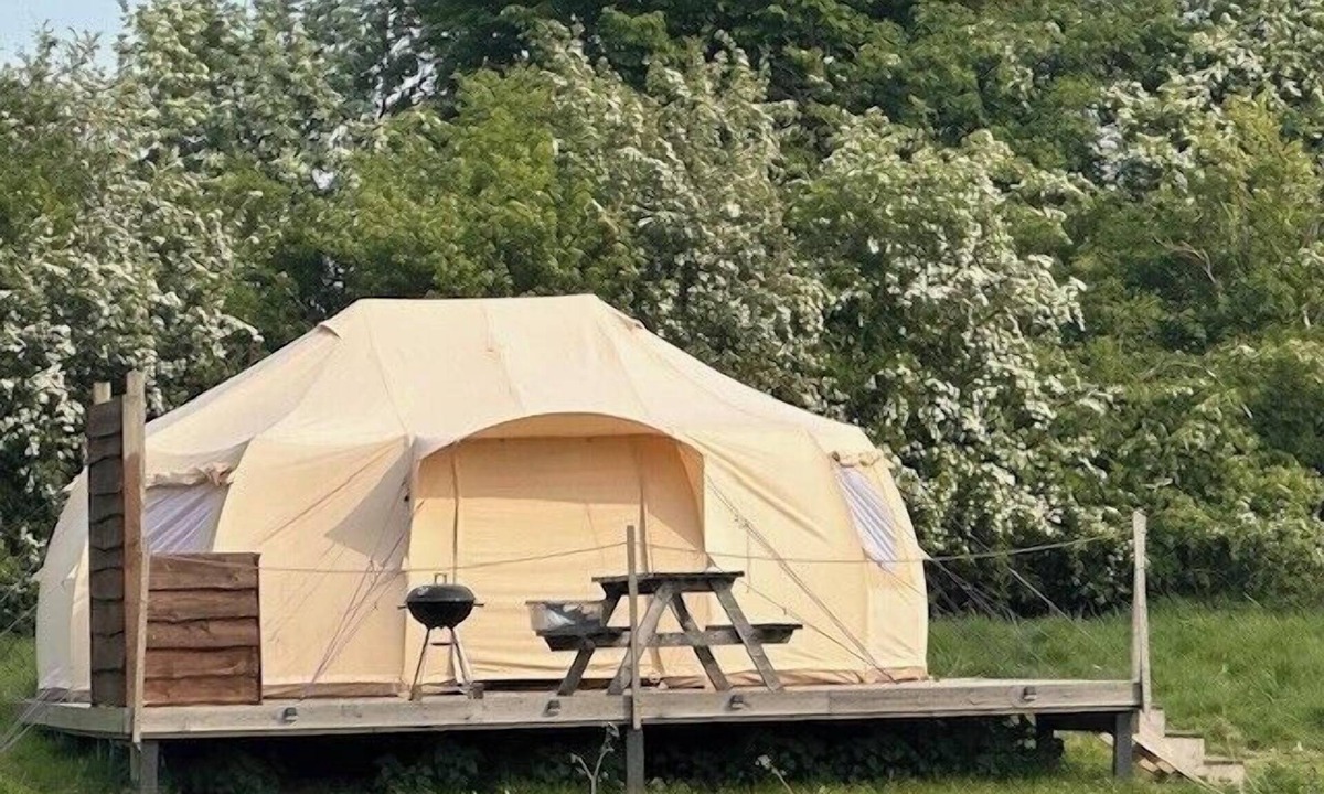 Brackley Cabin | Walltree House Glamping - Cozy Glamping experience