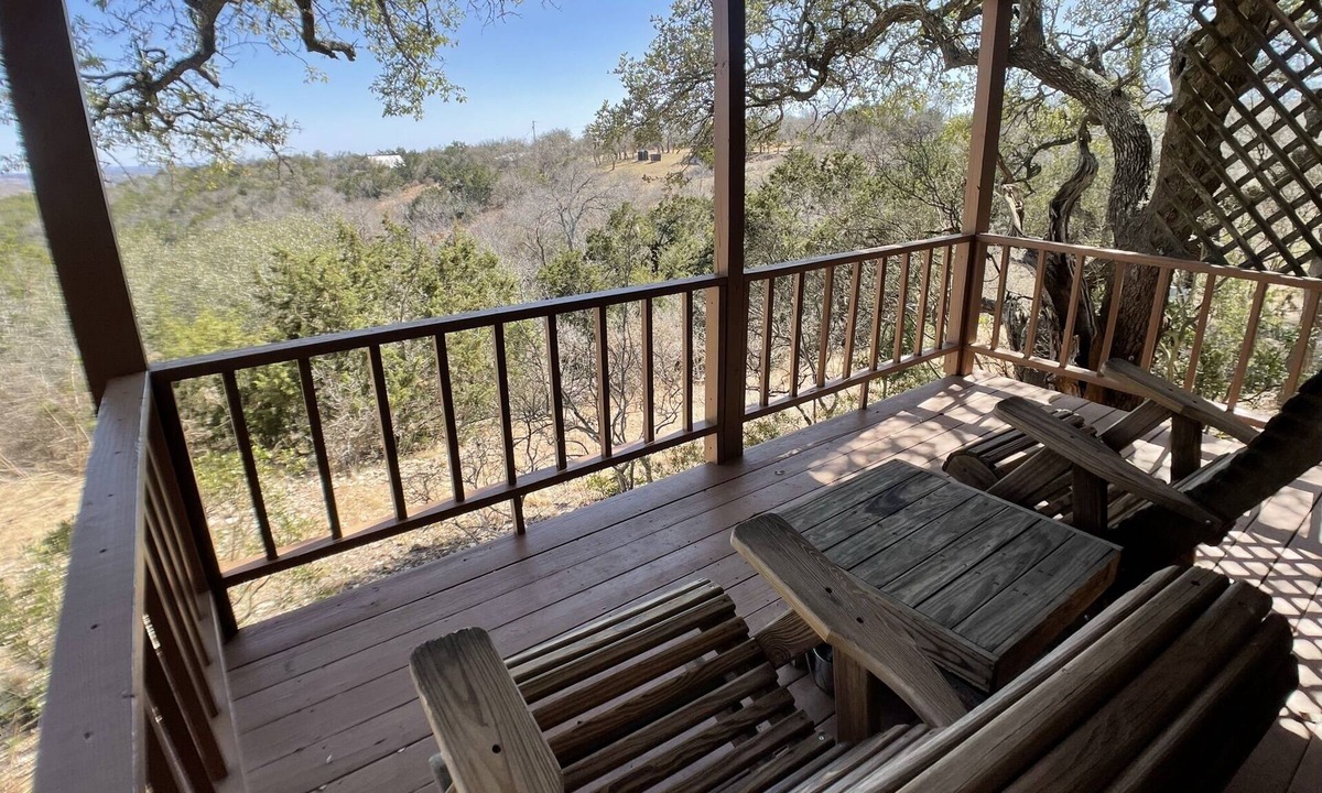 Fredericksburg Cabin | Walnut Canyon Cabins