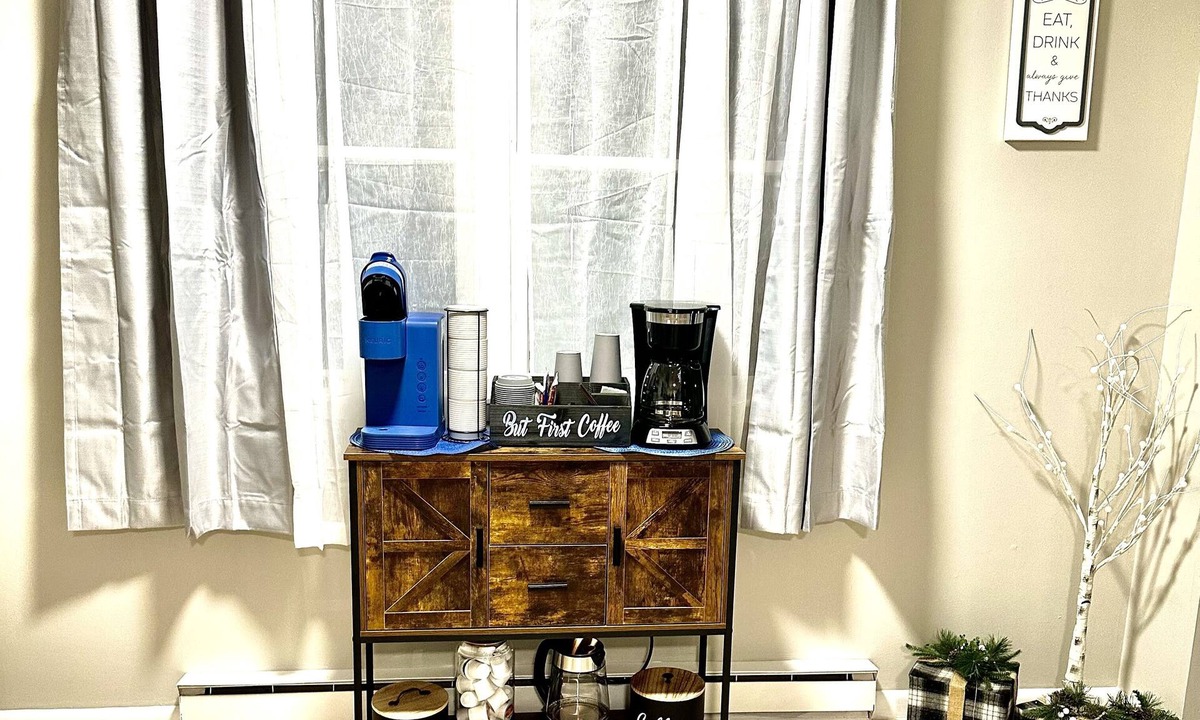 North Yarmouth House | Walnut Hill Townhouse