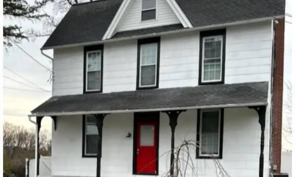 Salunga House | Walnut Ridge - A Rustic Modern Farmhouse