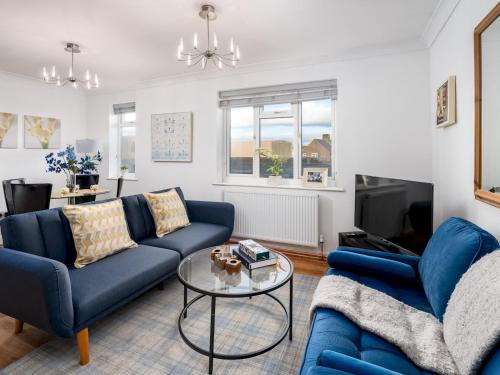 Lacey Green Apartment | Walters Ash Hideaway Flat - Pass the Keys