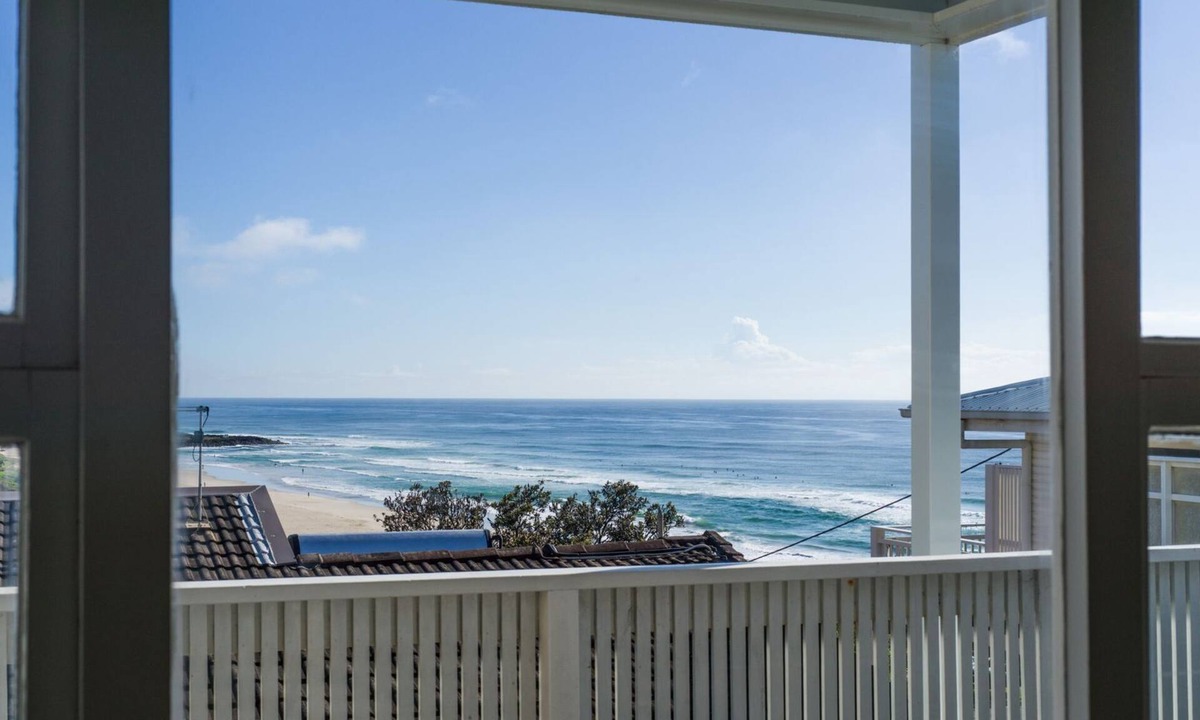 East Ballina House | Walters - Original Beach House With Sweeping Ocean Views