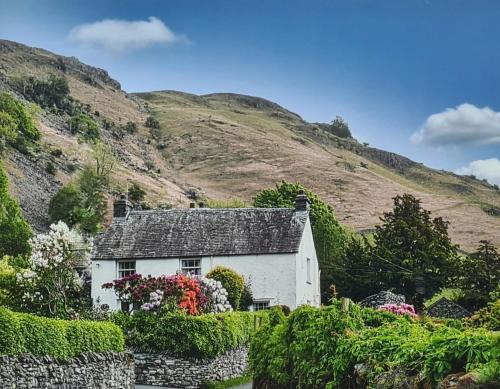 Chapel Stile House | Walthwaite How Cottage