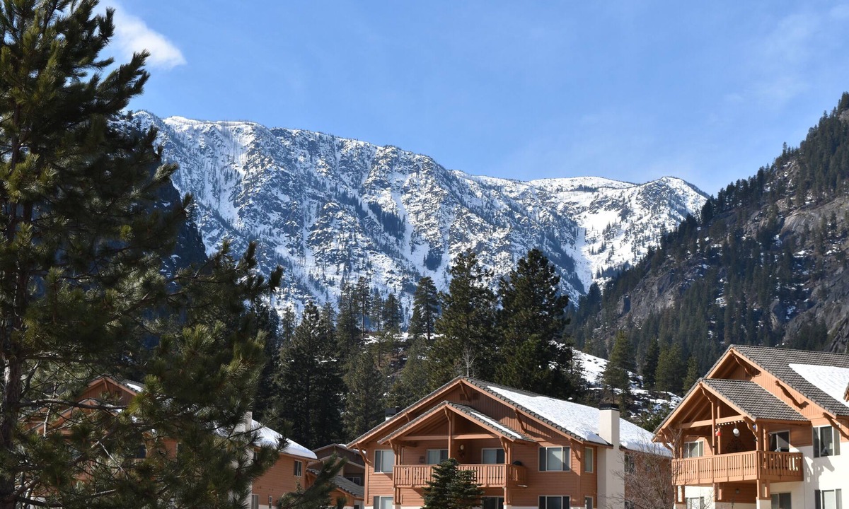 Downtown Leavenworth Condo | Wander into the Wonderland