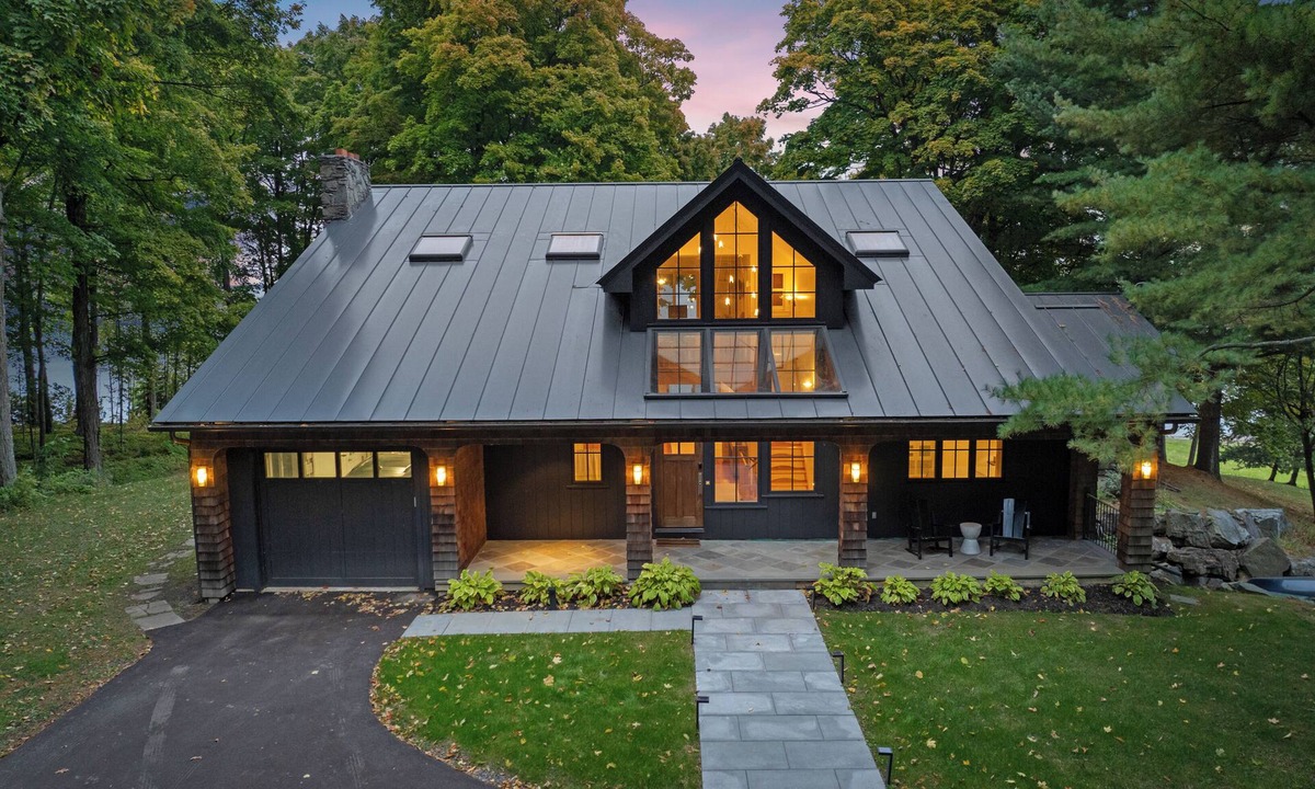 Grand Isle House | Wander Lake Champlain