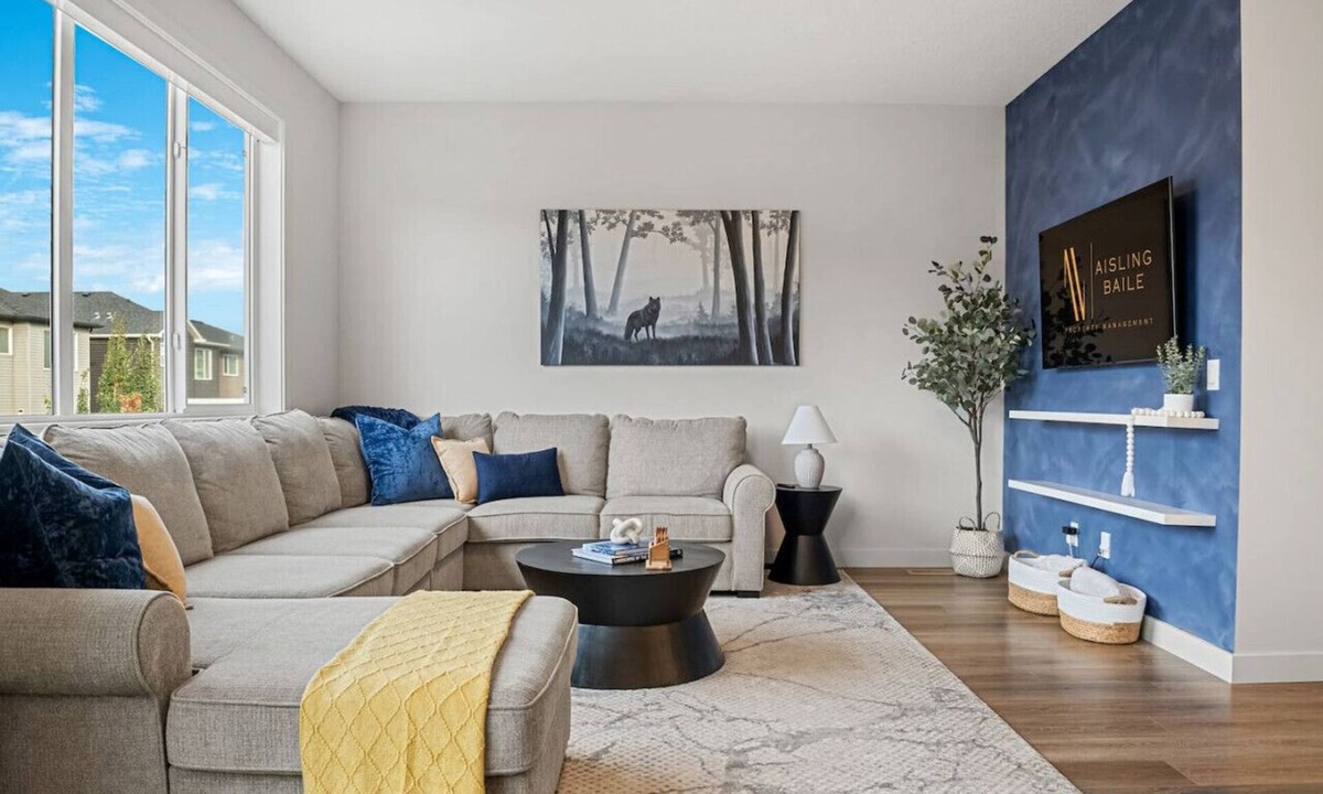 Cochrane Apartment | Wanderer`s Haven | Private Nordic Spa | Game Room