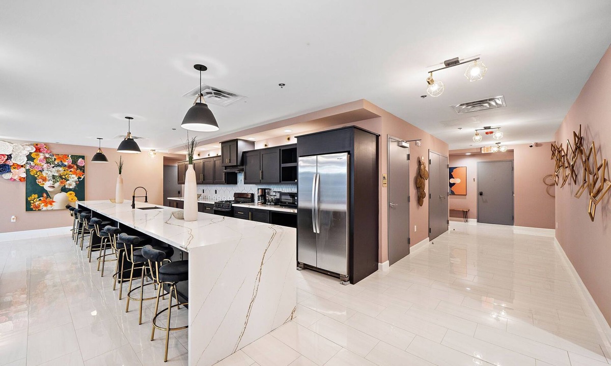 South Central Houston Hotel | Wanderstay Boutique Hotel