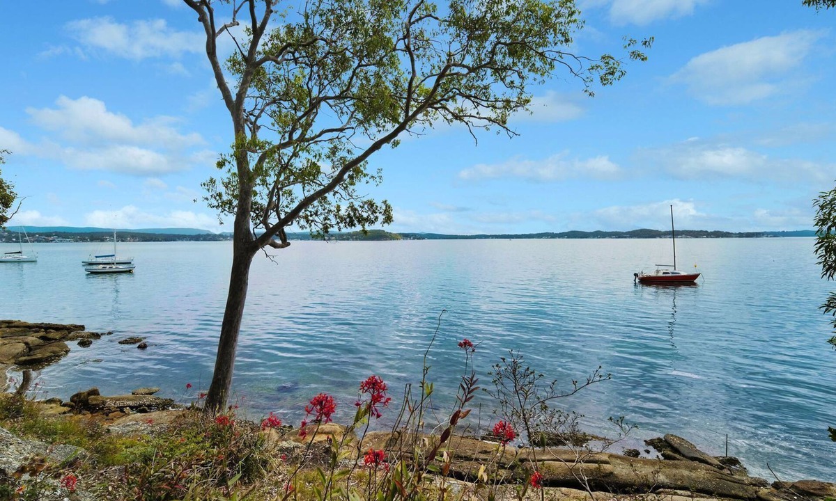 Wangi Wangi House | Wangi Waterfront Hideaway