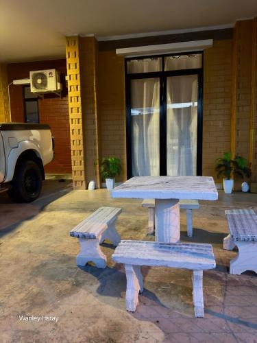 Interior Divison House | Wanley Hstay Beaufort