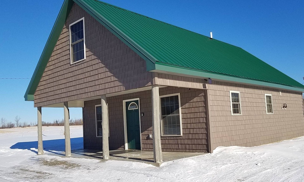Waterville Cabin | Want to see the eclipse. This cabin is just the place for you.