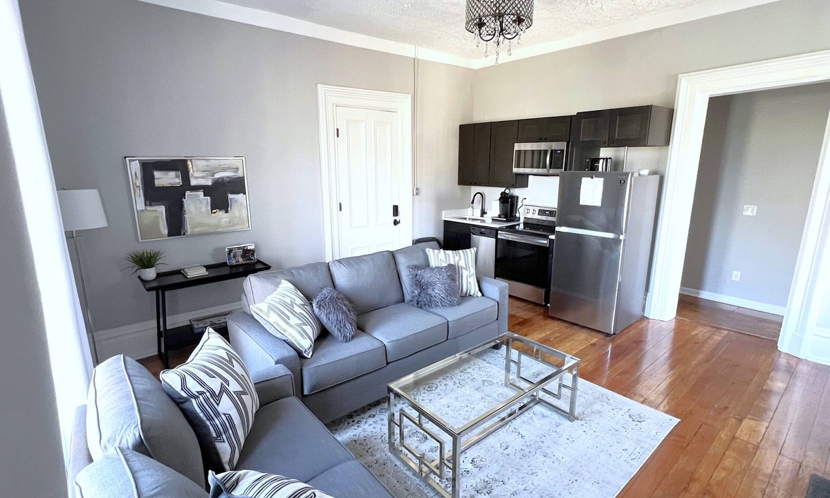 Georgetown Condo | War Admiral @ The HoM- KY Horse Park 11min, Ark 30min, Walk Downtown/GT College