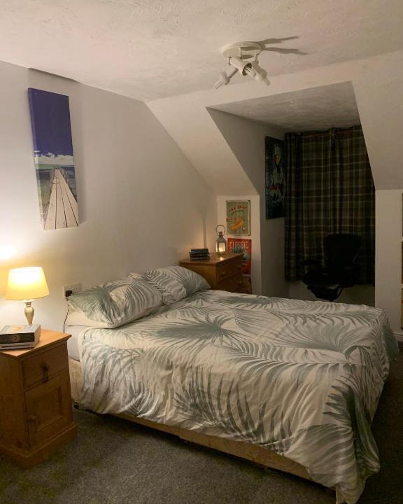 Burnham-on-Sea House | Warm and Cosy Double Bedroom