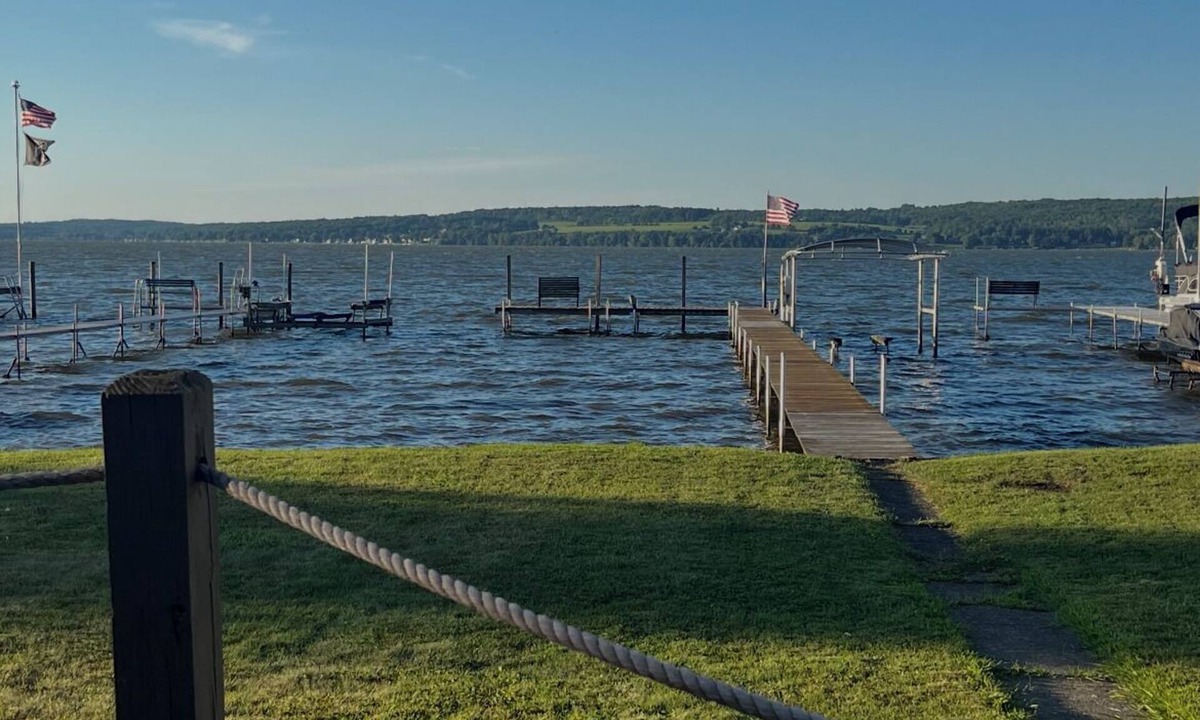 Lakewood Cottage | Warm and inviting cottage with panoramic views of Chautauqua Lake