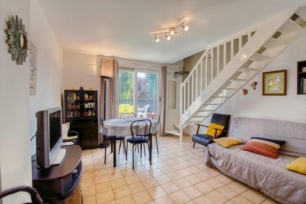 Cabourg Apartment | Warm Apt Between The Centre And The Seafront