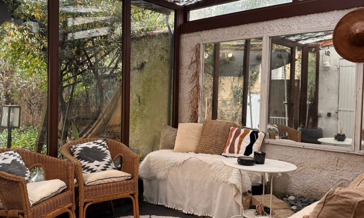 La Martelle House | Warm house