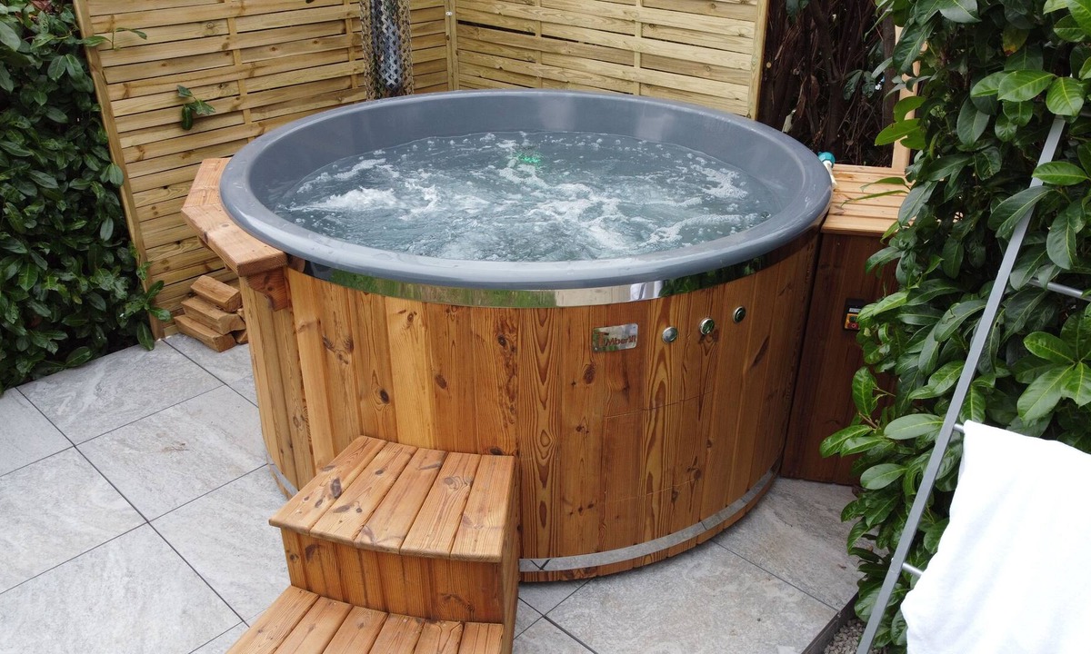 Cognac-la-Foret Apartment | Warm house with Nordic SPA