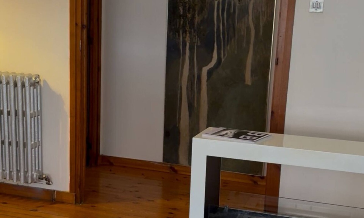 Vielha e Mijaran Apartment | Warm shelter in Vielha - fireplace, projector-.
