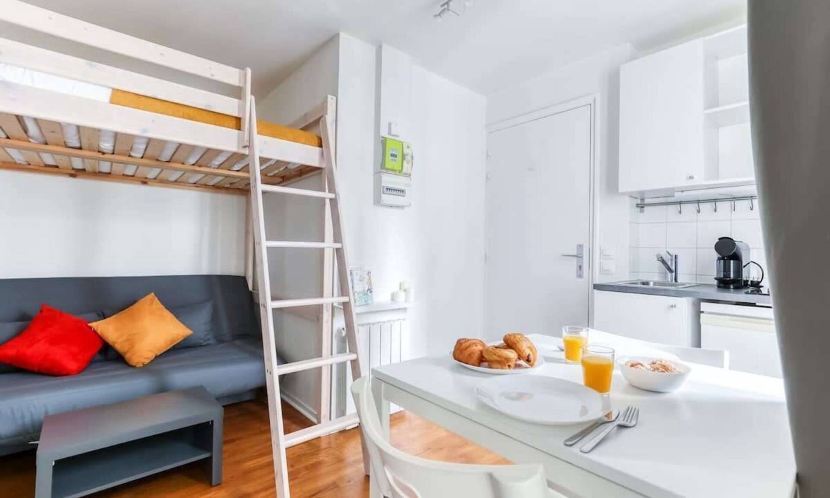 Batignolles Apartment | Warm Studio-Coeur du 17em -Bail moyenne durée (3G)