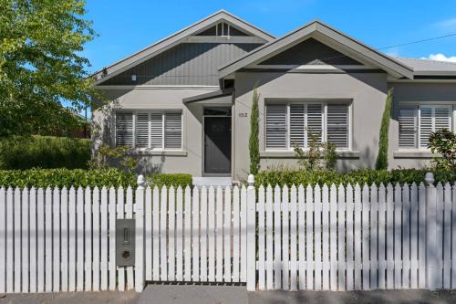 Orange Villa | Warrendine