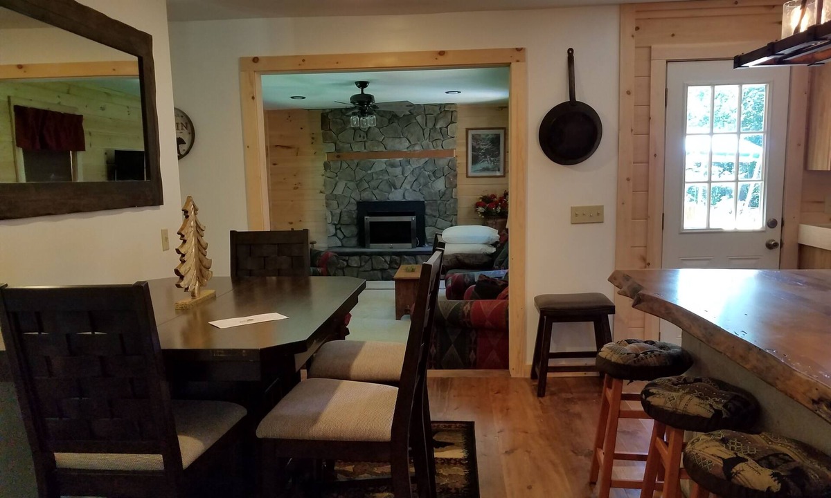 Warrensburg Cabin | WARRENSBURG LOG CABIN