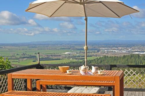 Papamoa Bed & Breakfast | Warwick Hills Rural Bed & Breakfast