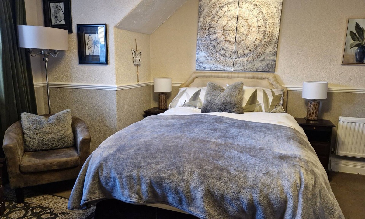 Carlisle Bed & Breakfast | Warwick Lodge Guesthouse
