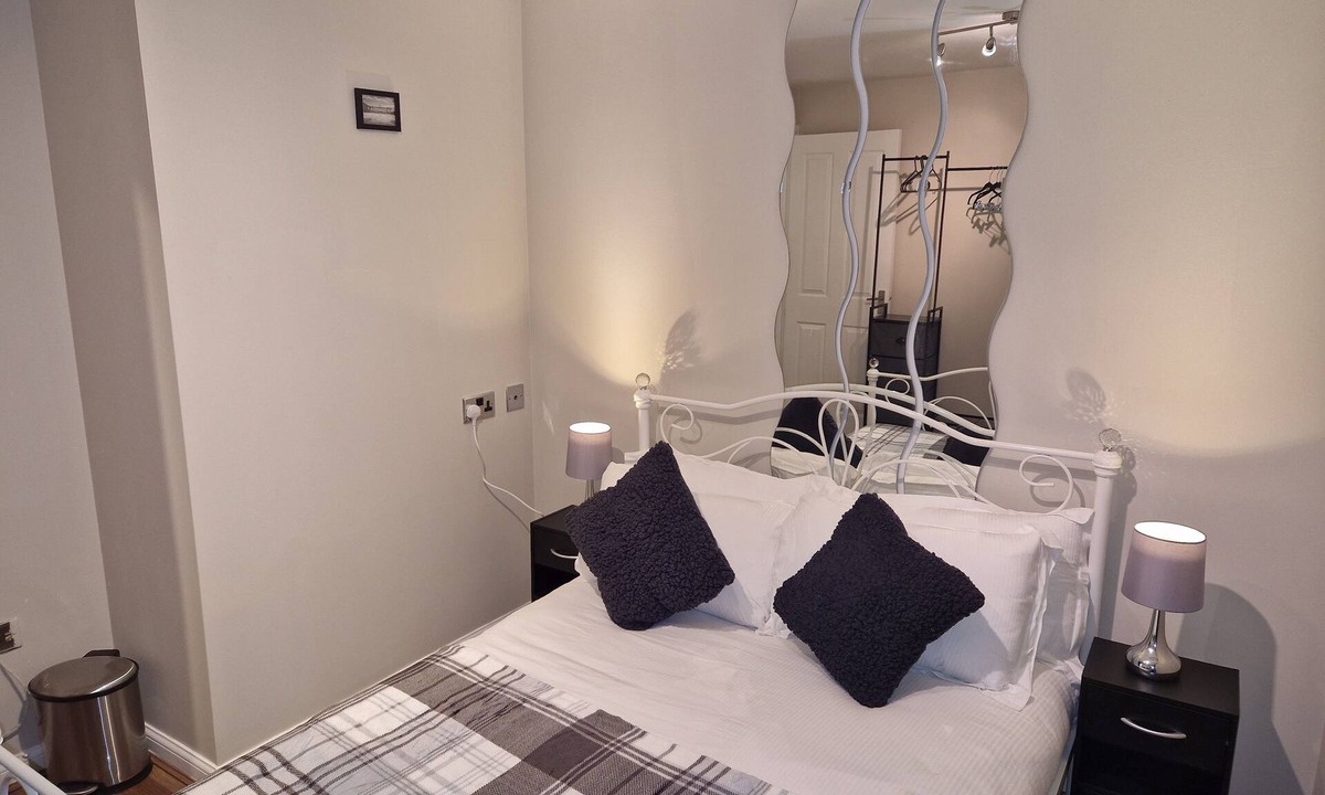 Washington Apartment | Washingtons Emerald 2 Bed Exec Apt