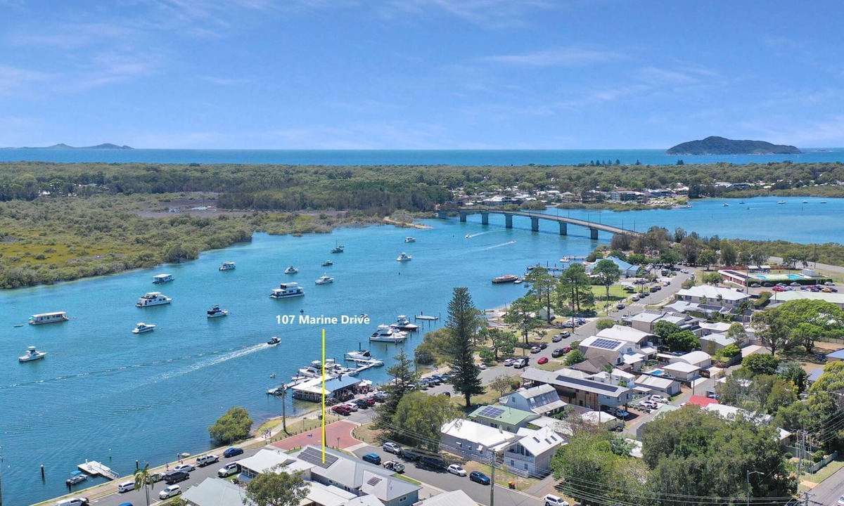 Tea Gardens House | Wataview Marine Drive