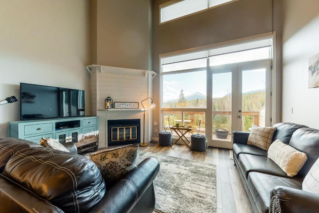 Wildernest Apartment | Watch Hill Lofted