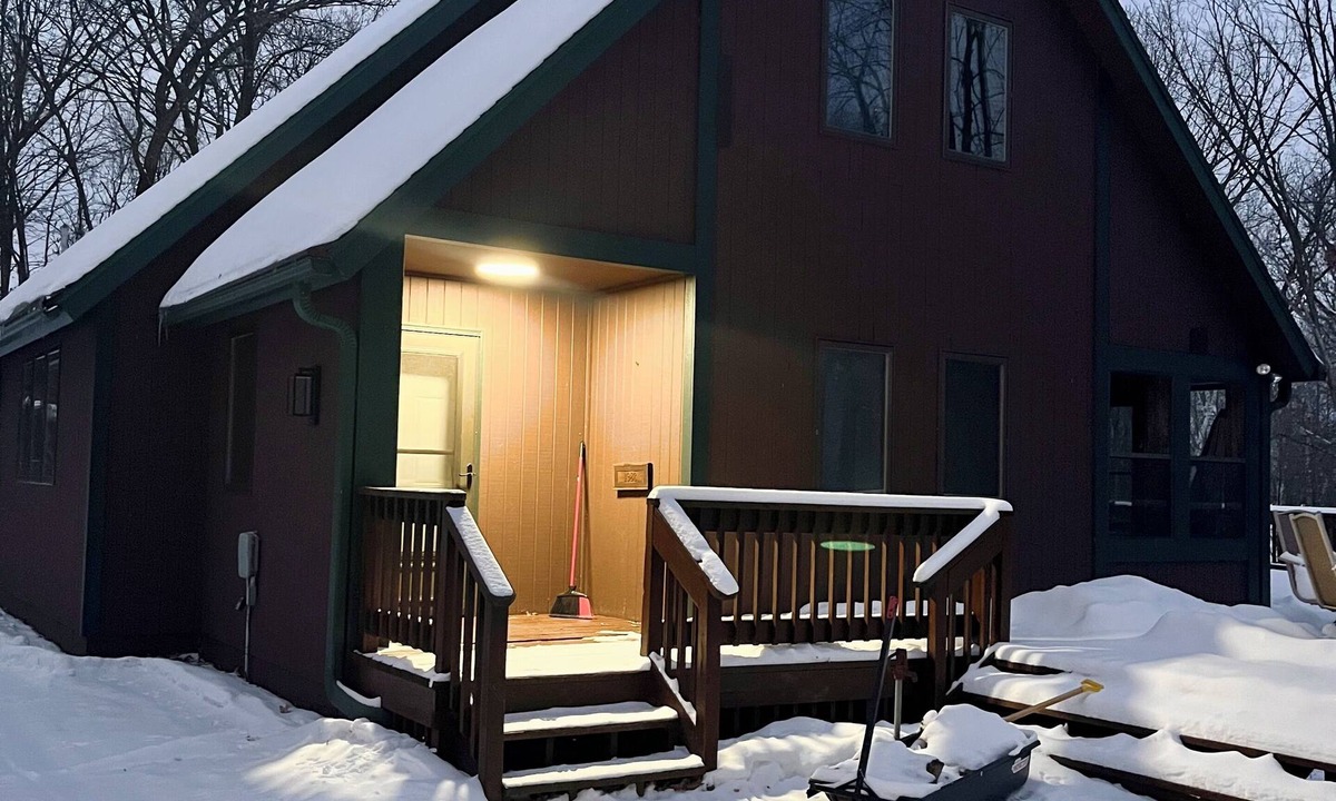 Ossipee Cabin | Water and Woods