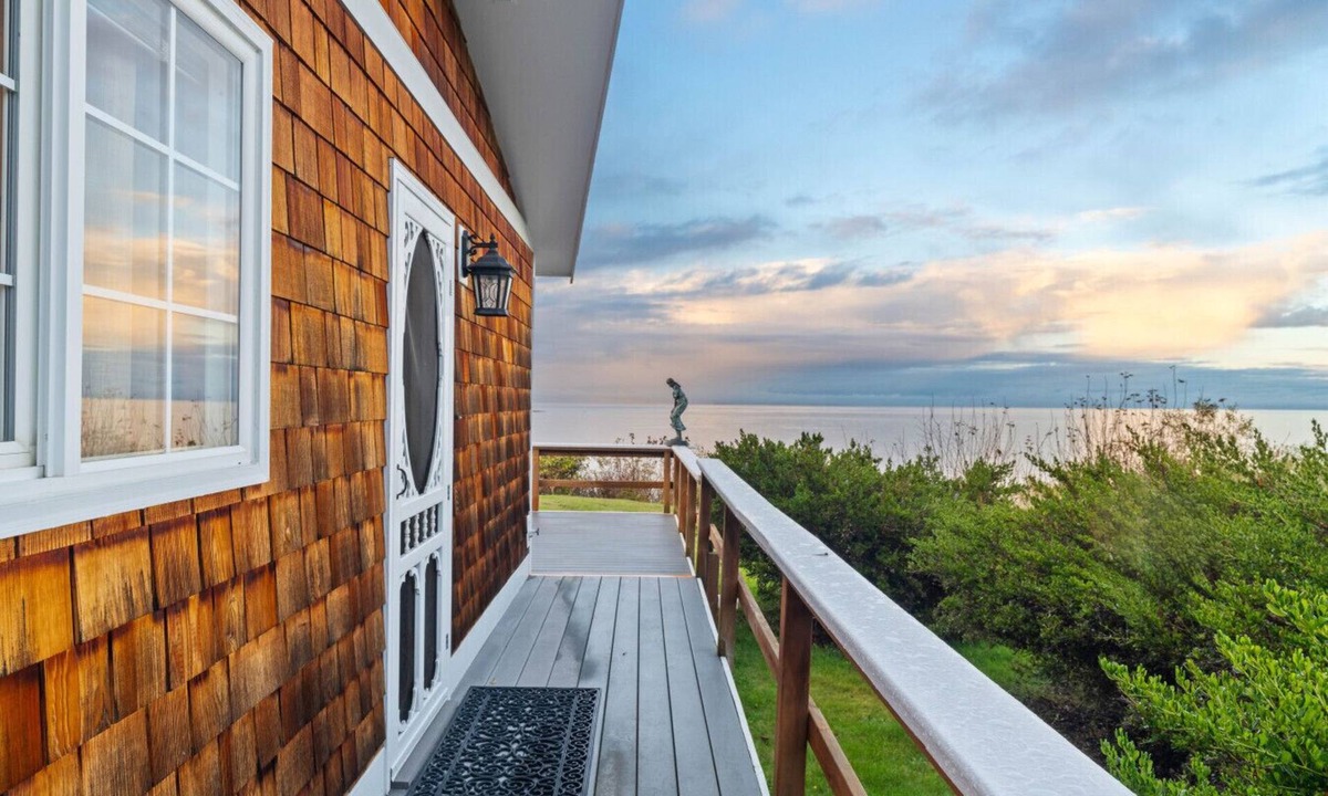 Port Angeles East House | Water Edge Coast-Guard Cottage-Panorama View-