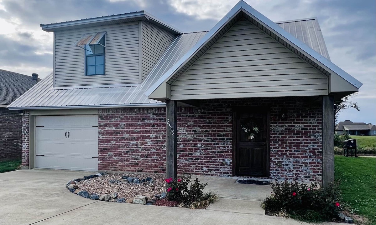 Saint Maurice House | Water front Home on Cane River