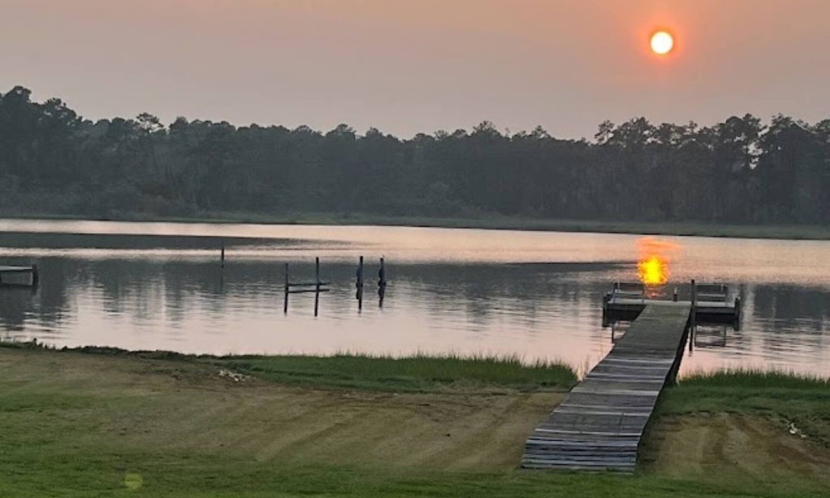 Aurora House | Water Front Home with Private Dock on Bond Creek