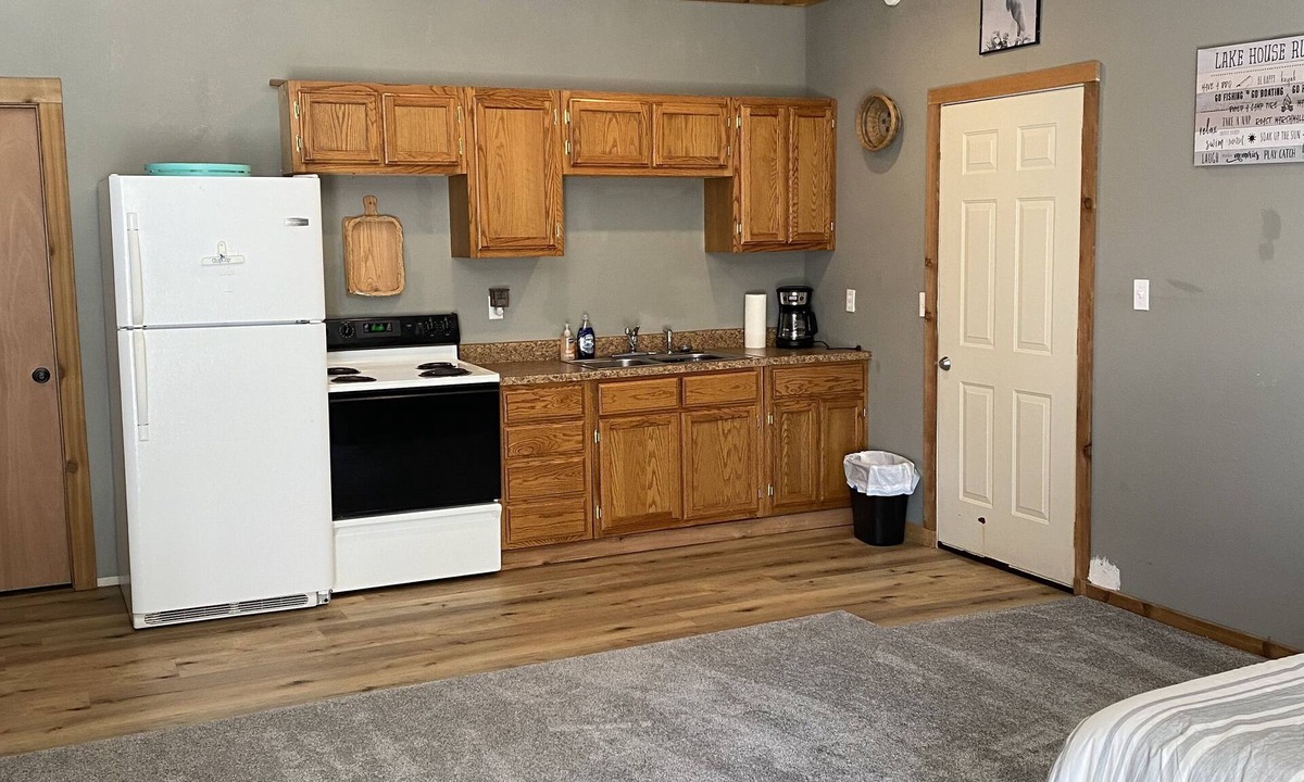 Warsaw Apartment | Water front Lake of the Ozarks Studio Apartment