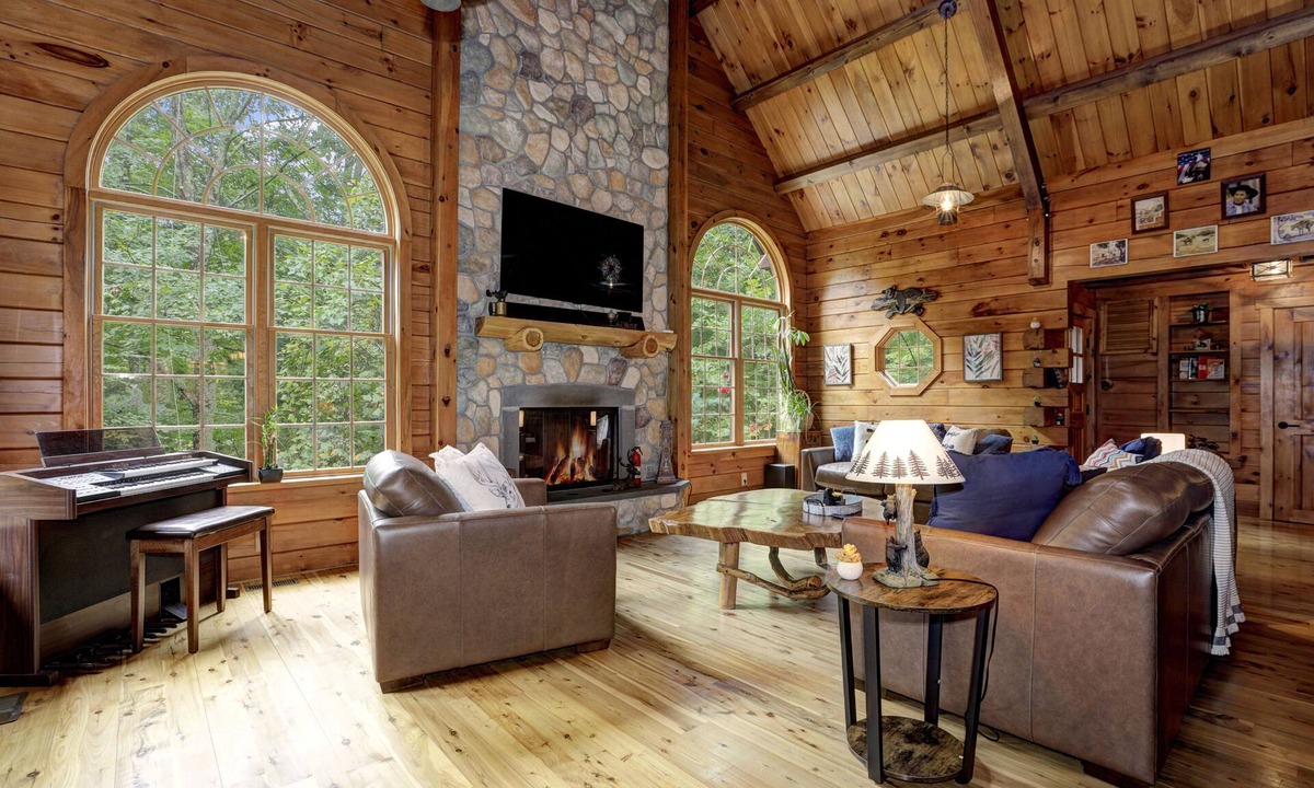 Columbia Cabin | Water Gap Log House