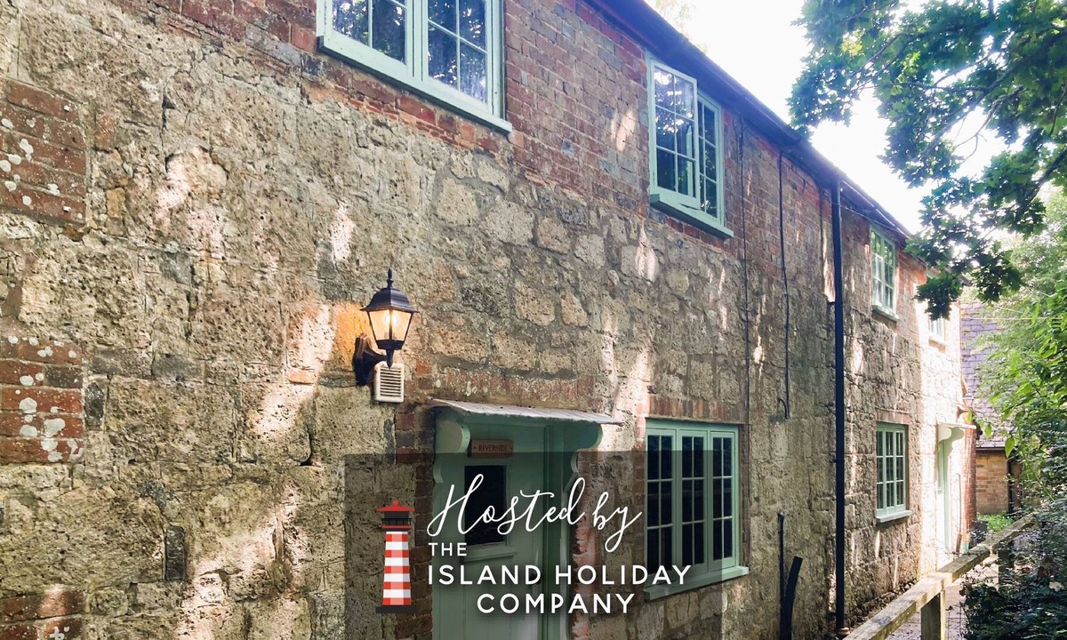 Mottistone Cottage | Water Mill Vacations - Riverside Cottage (Pet Friendly £)