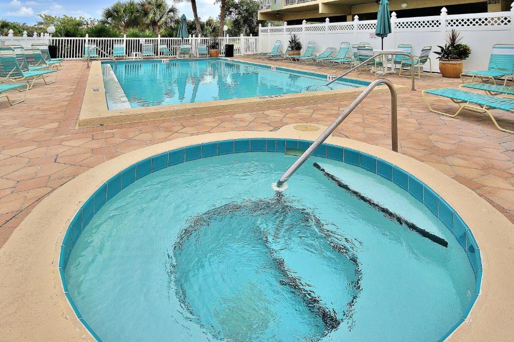 Indian Shores Hotel | Water View 504