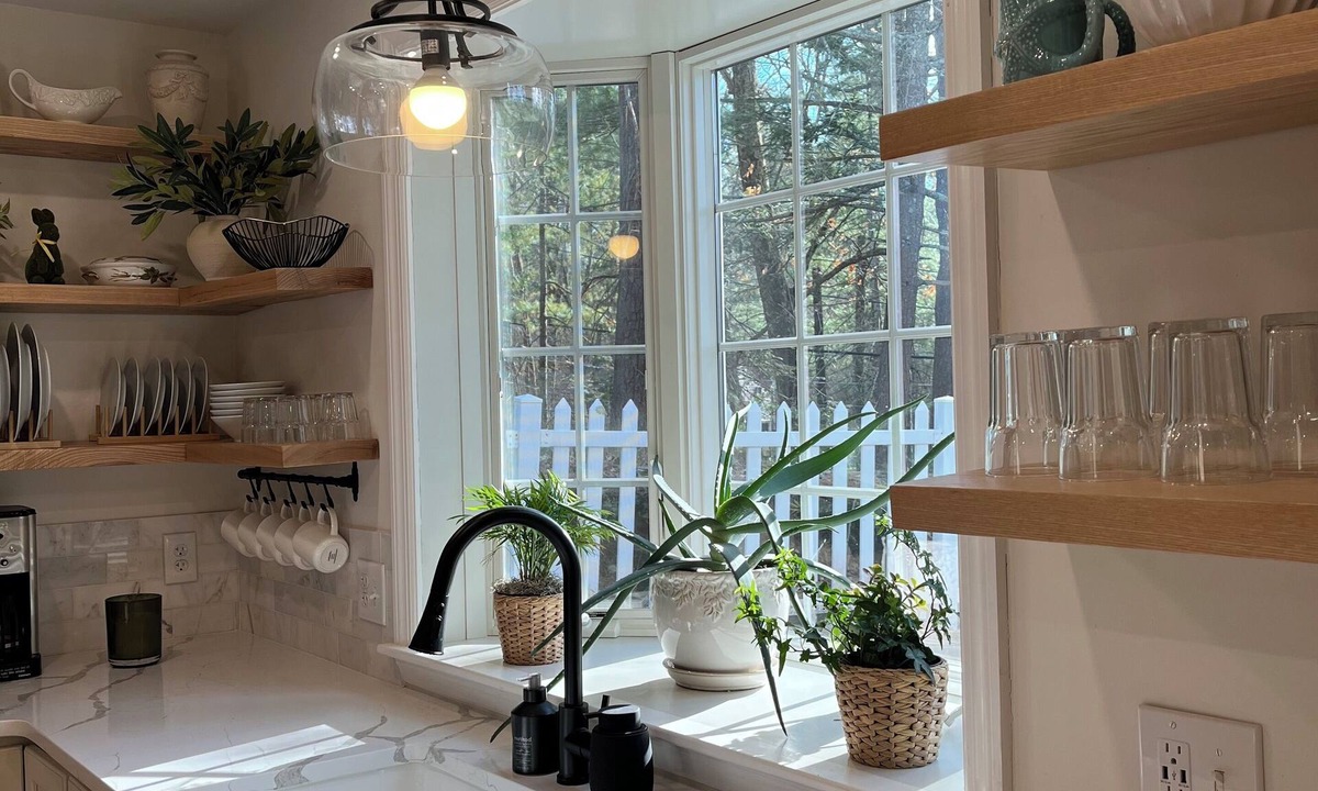 Franklin House | Water view and fire pit. 15-20% off for longer stay