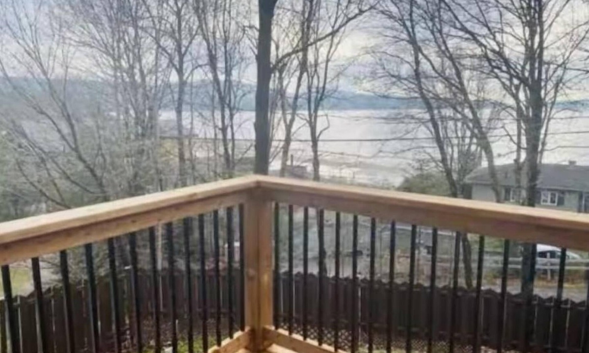 Lac-Saint-Joseph House | Water view charming lake house!nThe perfect cozy gateway in nature!