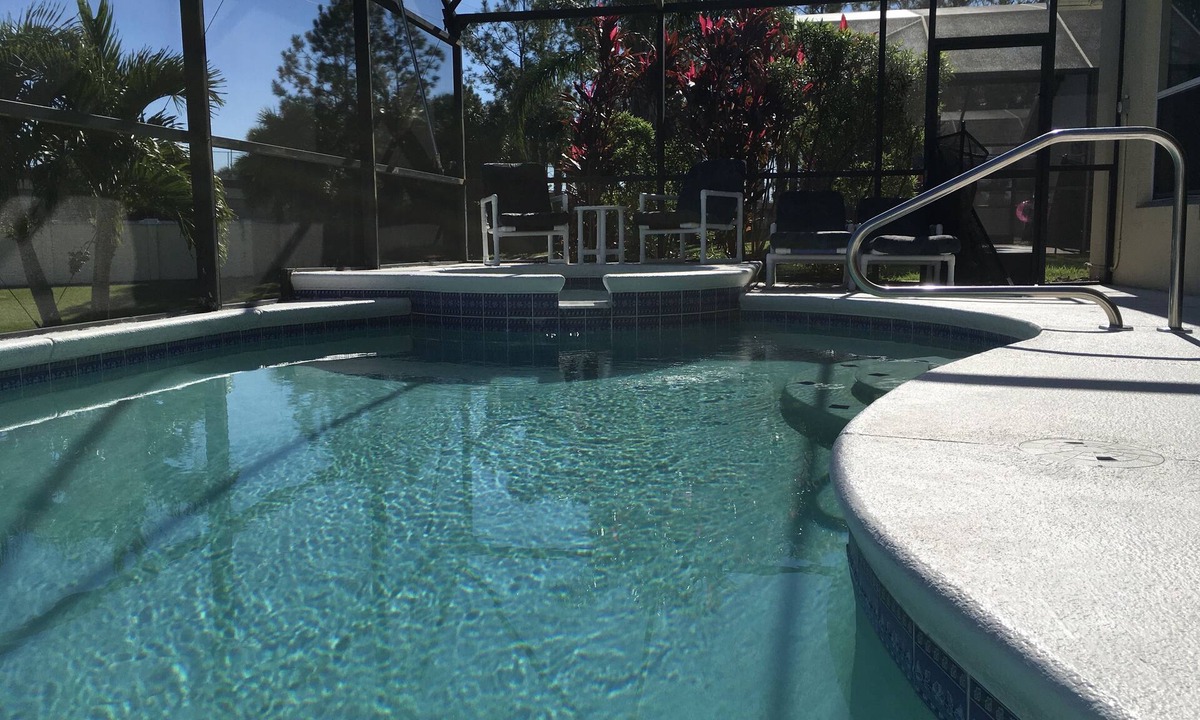 Windsor Palms House | Water View - Pool & Spa - 3.5 miles to Disney - BBQ